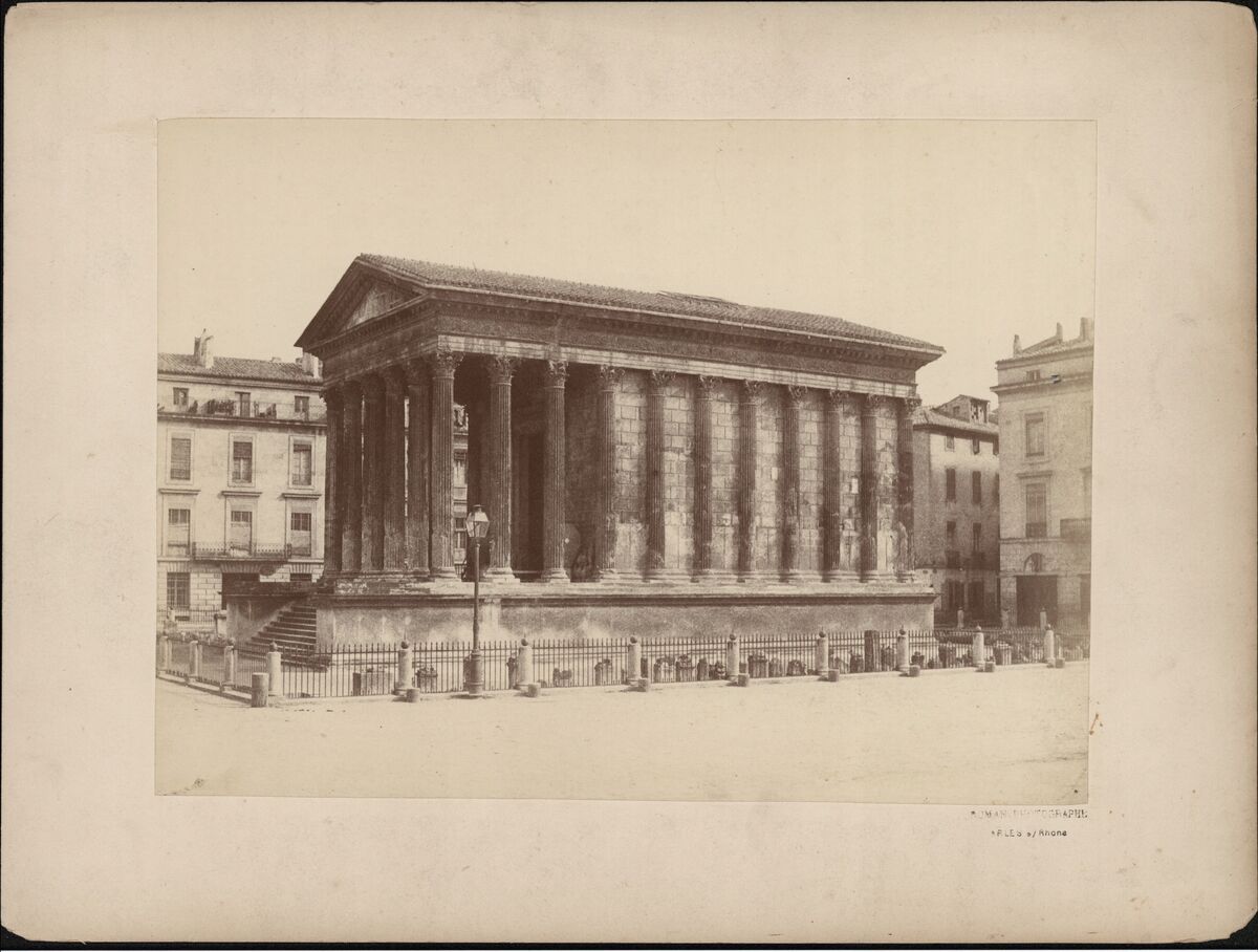[Maison Carrée, Nîmes] / Roman photographe