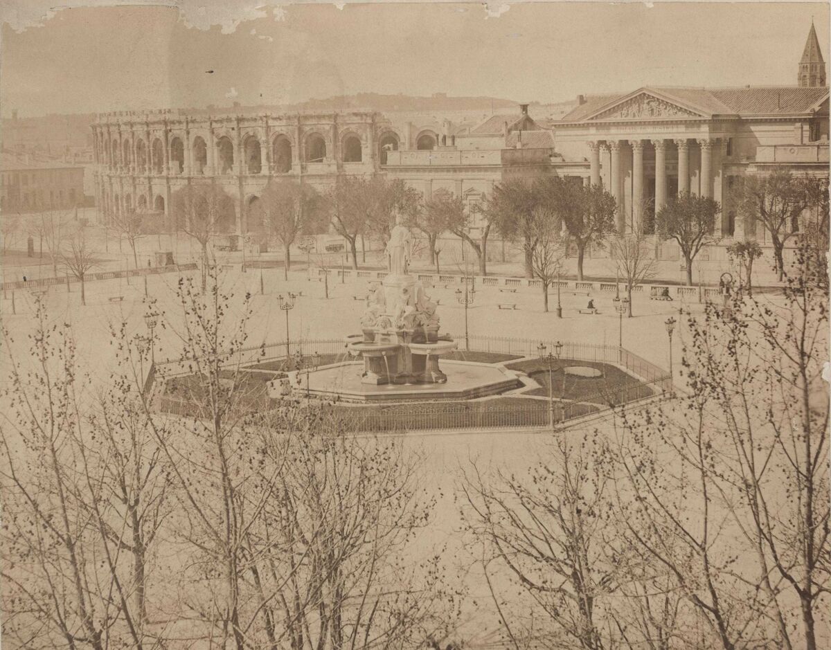 [Photographie des monuments romains de Nîmes] / [par Fescourt]