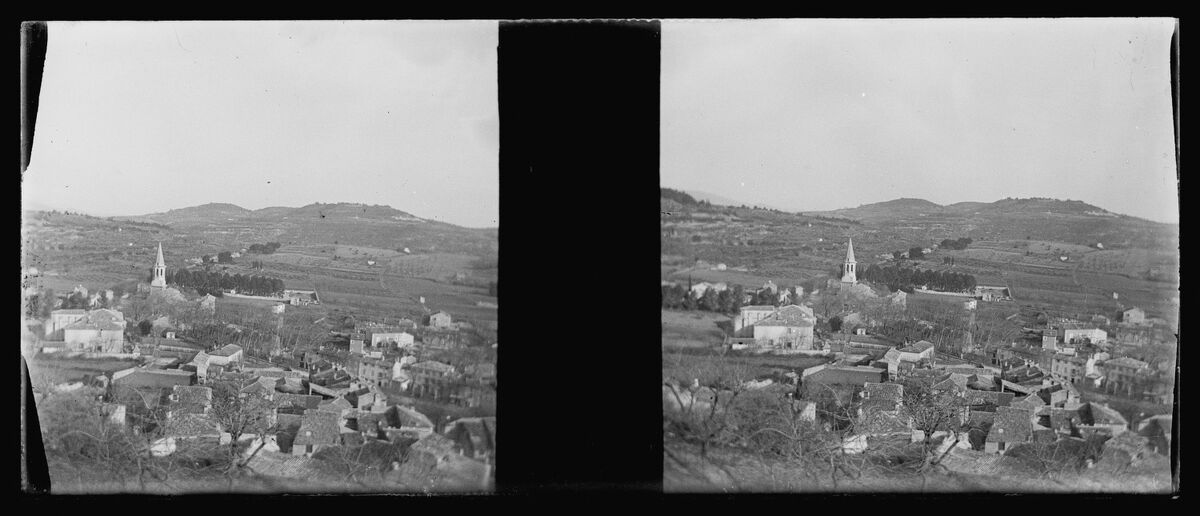 [Vue générale de Cadenet dans le Luberon]