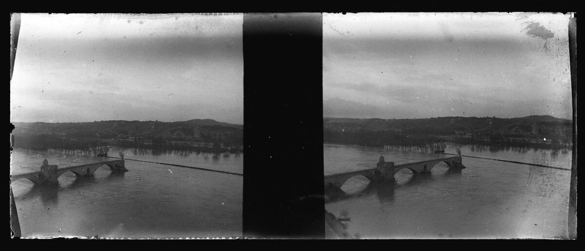 [Pont Saint-Bénézet à Avignon]