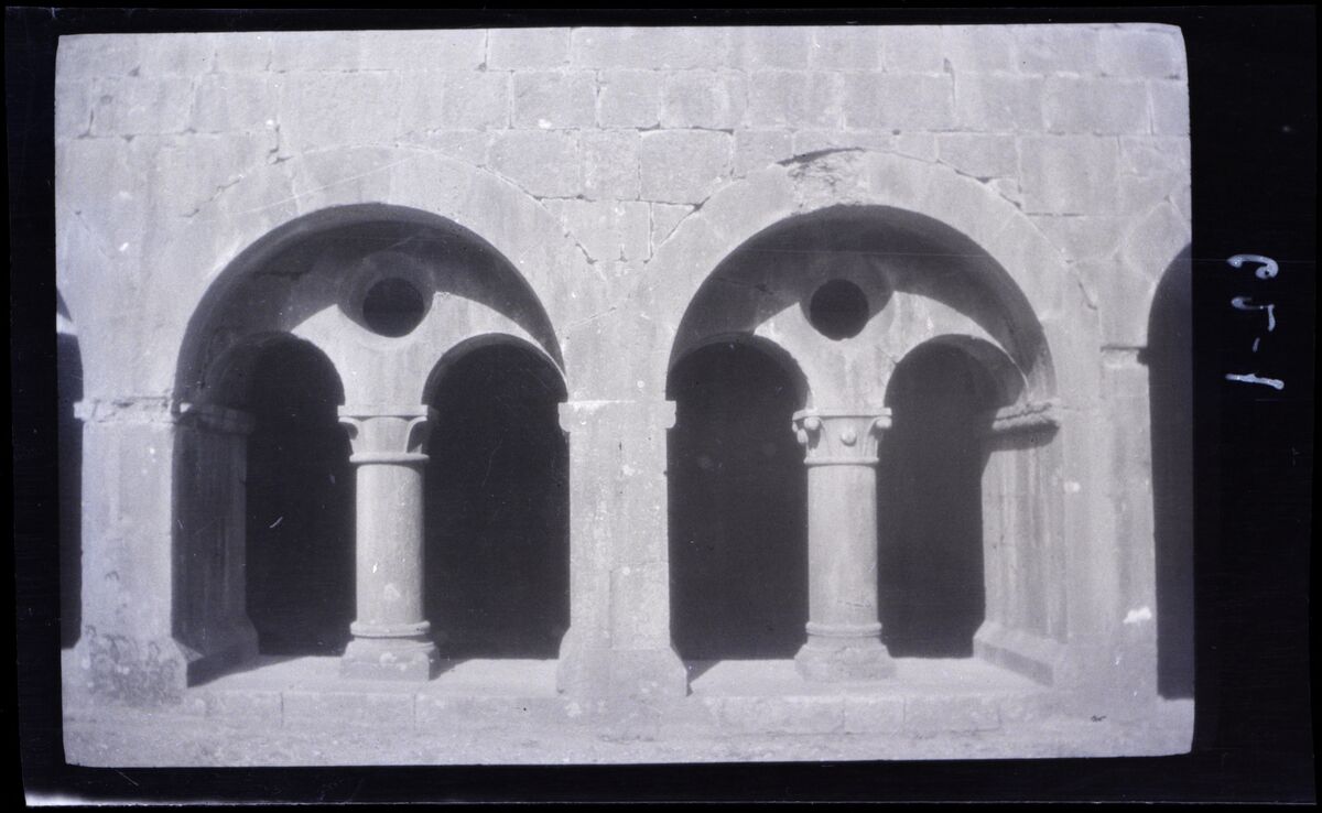 [Abbaye du Thoronet] : [cloître, détail]