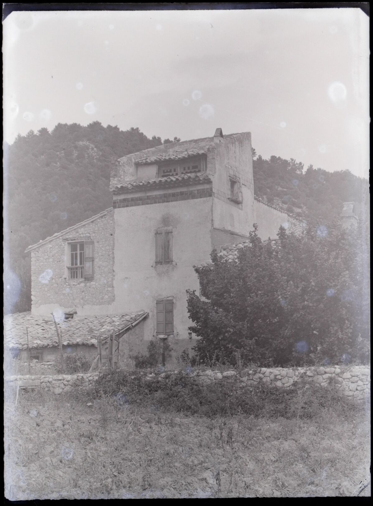 [Ferme Pont-Bernard à Ganagobie] : [colombier à toit à pente interrompue]