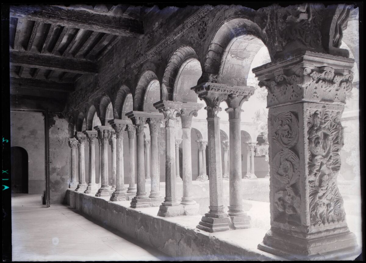 [Cathédrale Saint-Sauveur d'Aix-en-Provence] : [cloître, galerie nord]