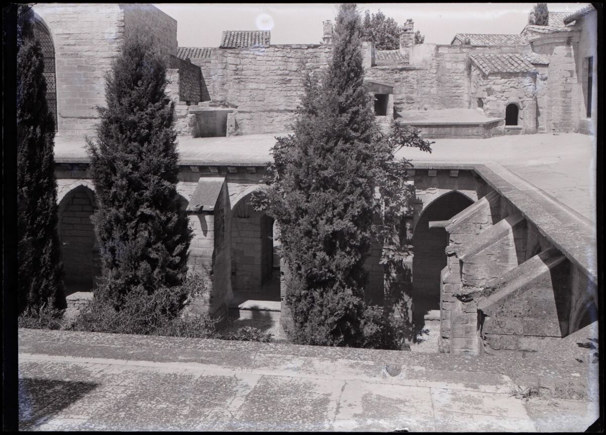 [Chartreuse Notre-Dame-du-Val-de-Bénédiction à Villeneuve-lès-Avignon] : [petit cloître, galerie ouest]