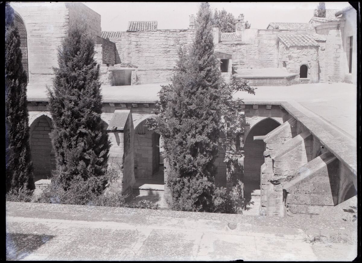 [Chartreuse Notre-Dame-du-Val-de-Bénédiction à Villeneuve-lès-Avignon] : [petit cloître, galerie ouest]