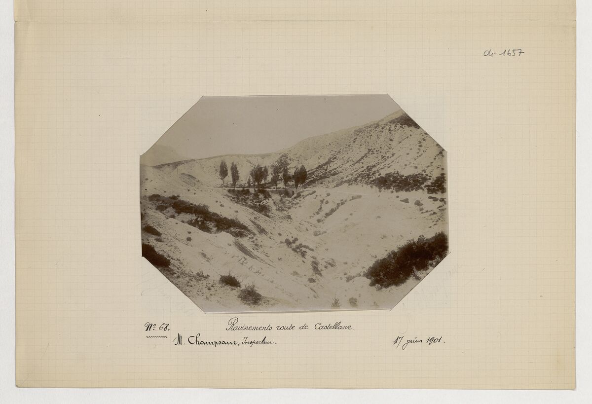 Route de Castellane (berges, ravinements) / Champsaur