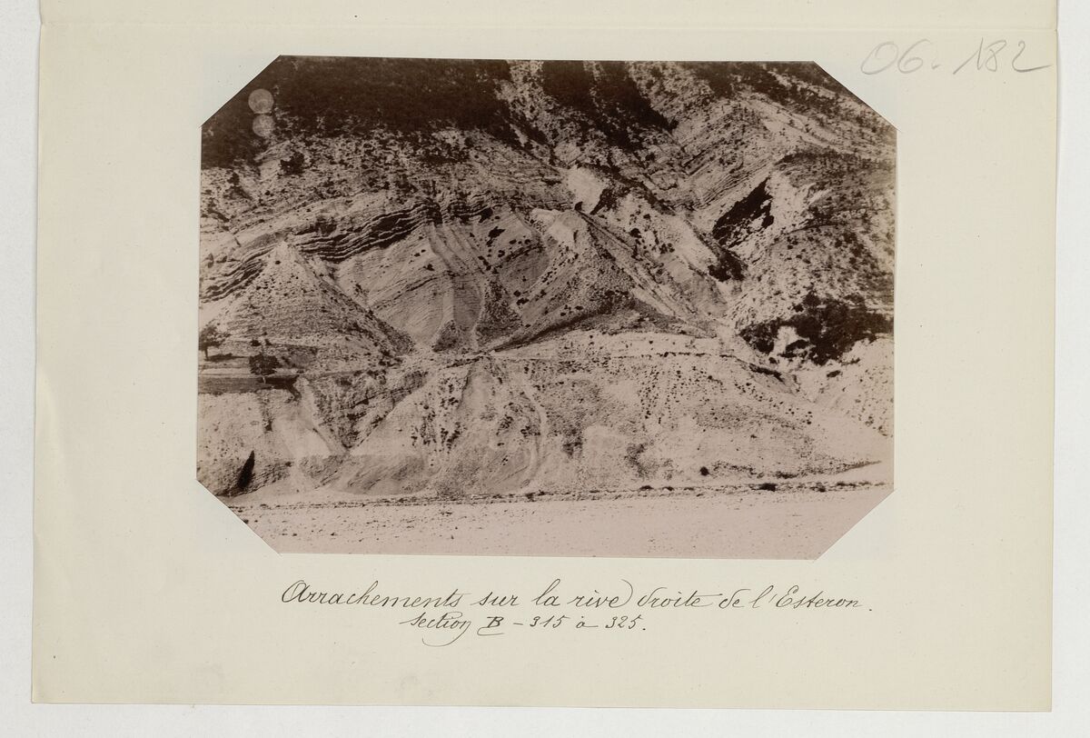 Rivière de l'Estéron (arrachements sur la rive droite) / de Brun