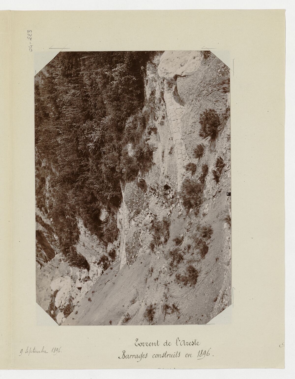 Torrent de l'Areste (barrages construits en 1896) / Aubert