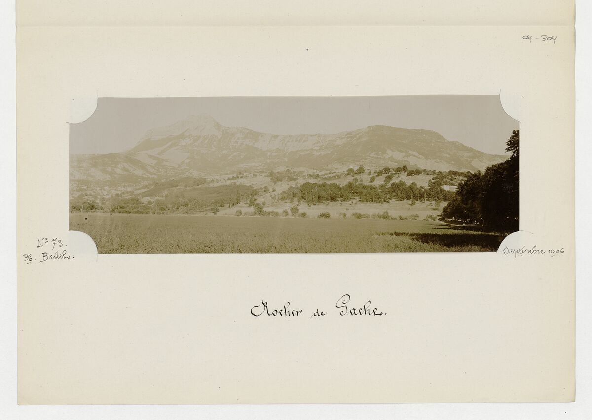 Rocher de Gache (vue d'ensemble, versant ouest) / Bedel