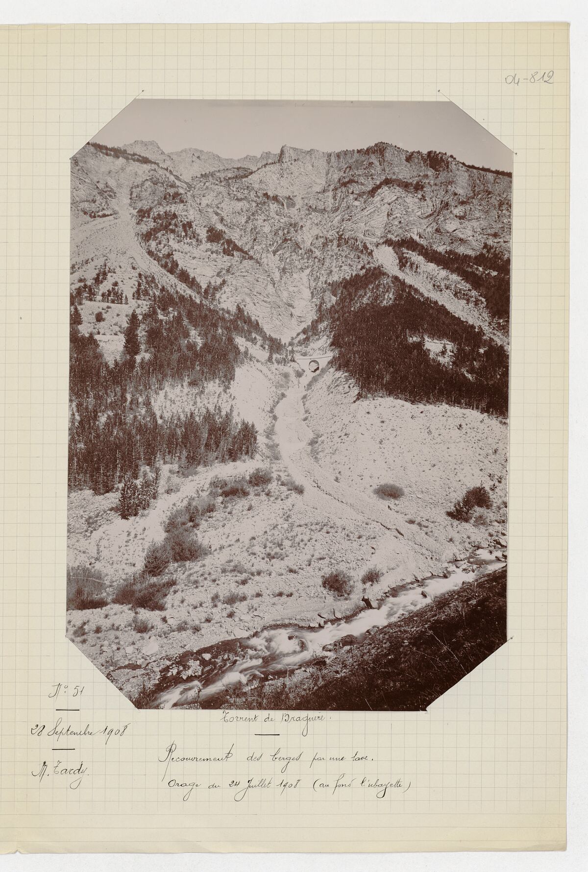 Torrent de Braguères (berges recouvertes par une lave torrentielle) / Tardy