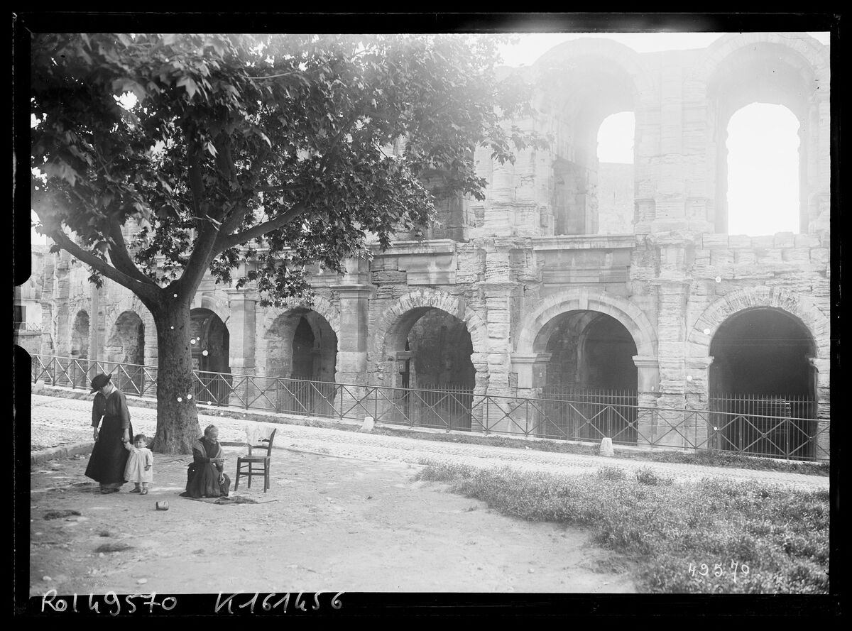 [Arènes d'Arles] : [photographie de presse] / [Agence Rol]