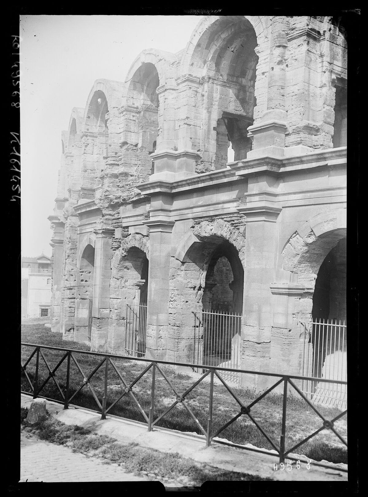 [Arènes d'Arles] : [photographie de presse] / [Agence Rol]