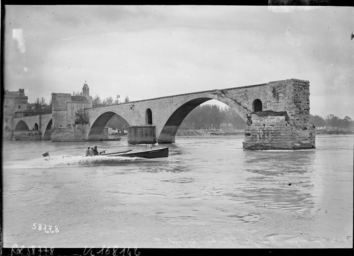 8-4-20, Lyon-Avignon [course de hors-bord sur le Rhône] Despujols sur Sunbeam-Despujols II : [photographie de presse] / [Agence Rol]