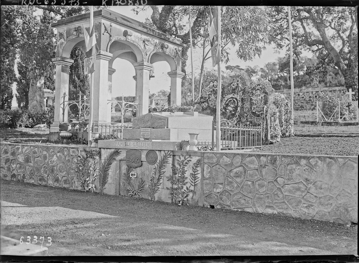 Tombeau du général Galliéni à St Raphaël : [photographie de presse] / [Agence Rol]