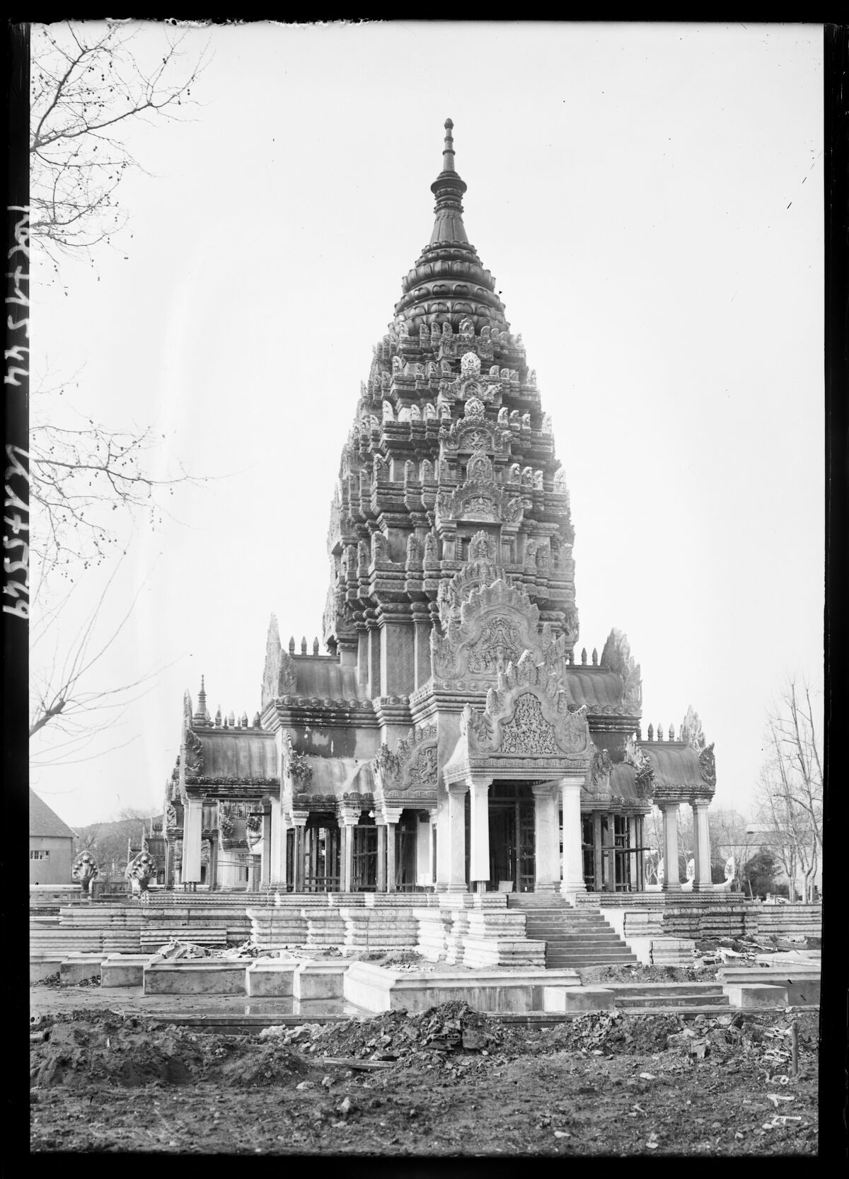 24-1-22, exposition coloniale de Marseille, [pavillon de l']Indo-Chine : [photographie de presse] / [Agence Rol]
