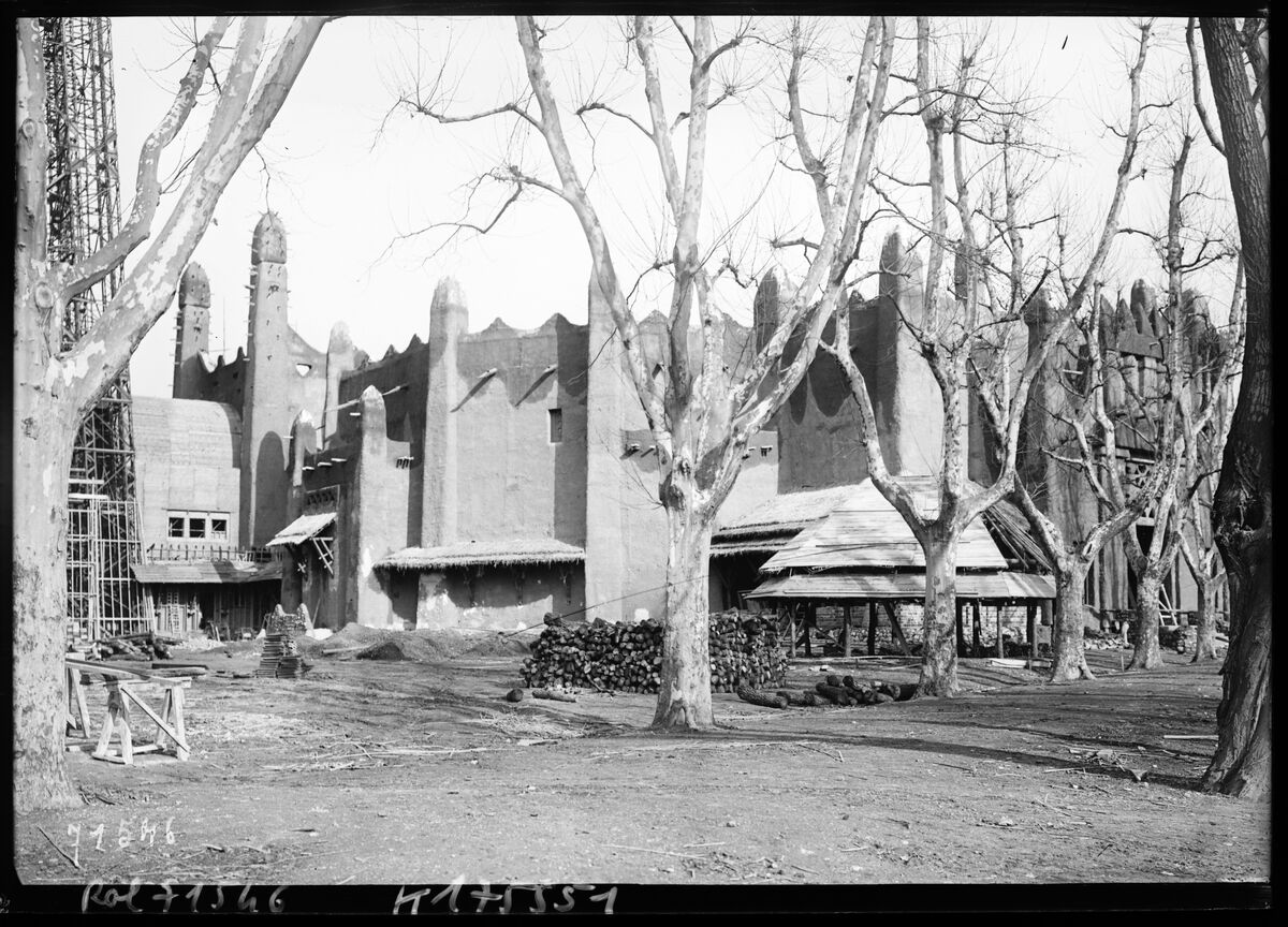 24-1-22, exposition coloniale de Marseille, [pavillon de l']Afrique Occidentale : [photographie de presse] / [Agence Rol]