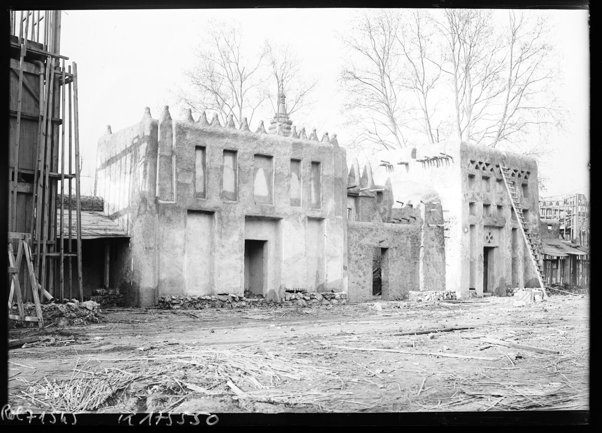 24-1-22, exposition coloniale de Marseille, [pavillon de l']Afrique Occidentale : [photographie de presse] / [Agence Rol]