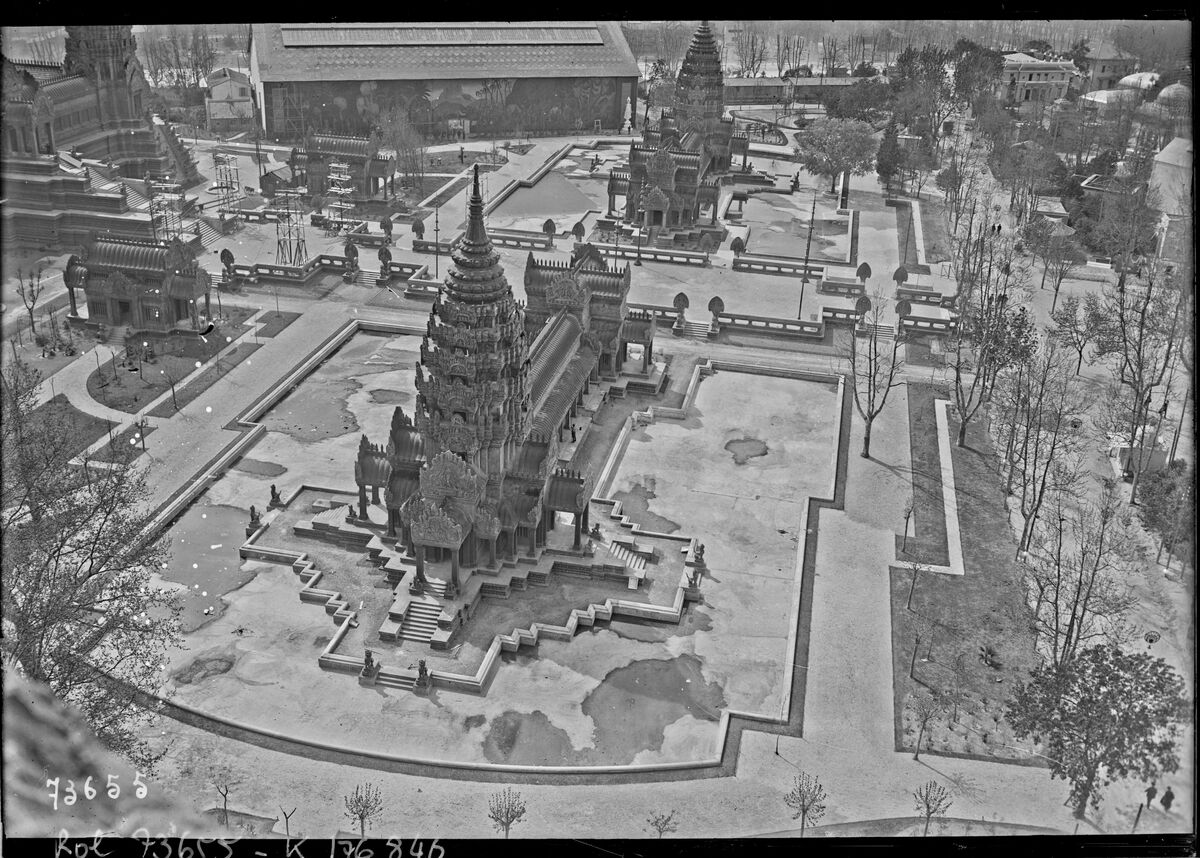 Marseille exposition [coloniale], pavillon d'Indo-Chine [palais d'Angkor] : [photographie de presse] / [Agence Rol]