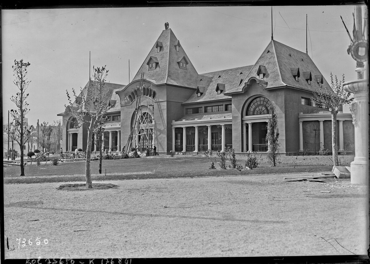 Marseille, exposition coloniale, palais de Madagascar : [photographie de presse] / [Agence Rol]