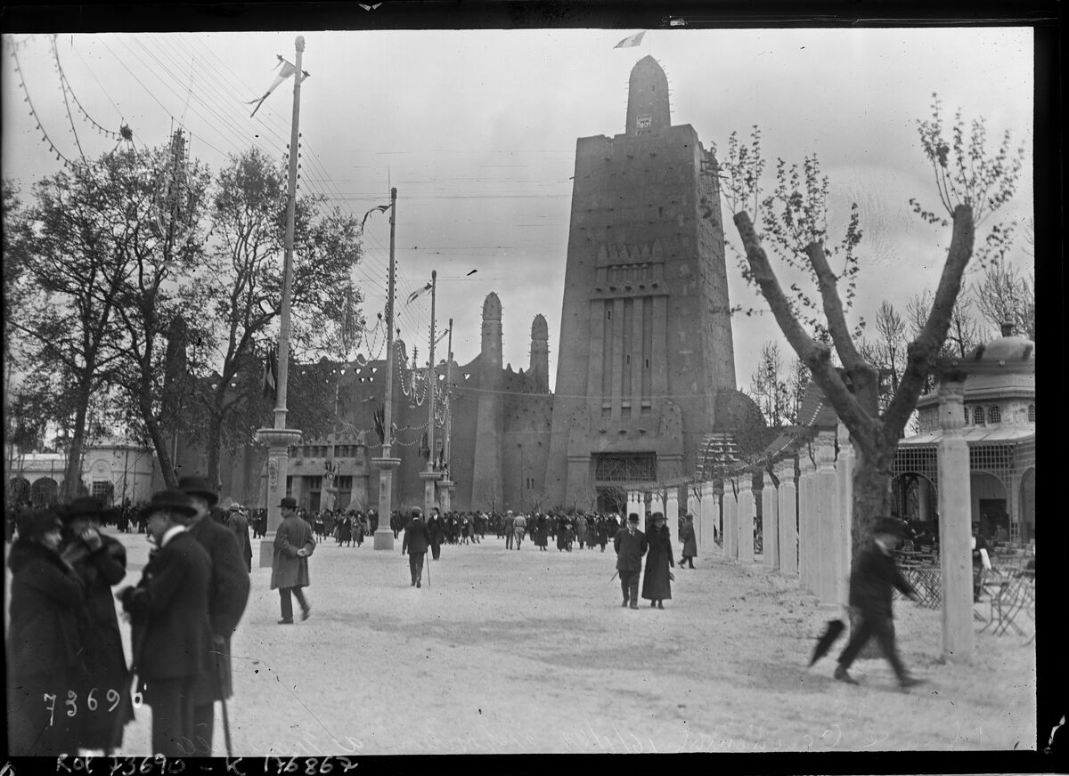 Afrique occidentale, 16/4/22, exposition [coloniale] de Marseille [inauguration] : [photographie de presse] / [Agence Rol]