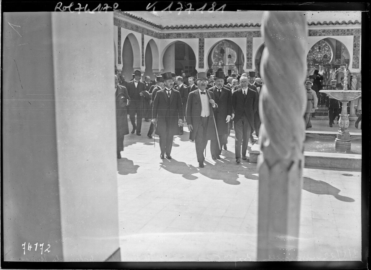 7/5/22, Marseille, exposition coloniale, M. Millerand au palais du Maroc : [photographie de presse] / [Agence Rol]