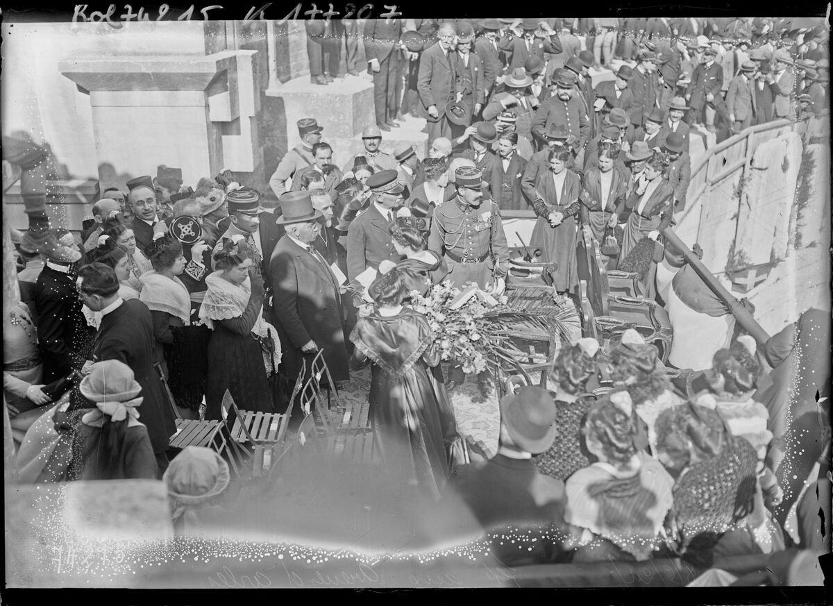 8/5/22, fête aux arènes d'Arles [lors du voyage présidentiel de M. Millerand] : [photographie de presse] / [Agence Rol]