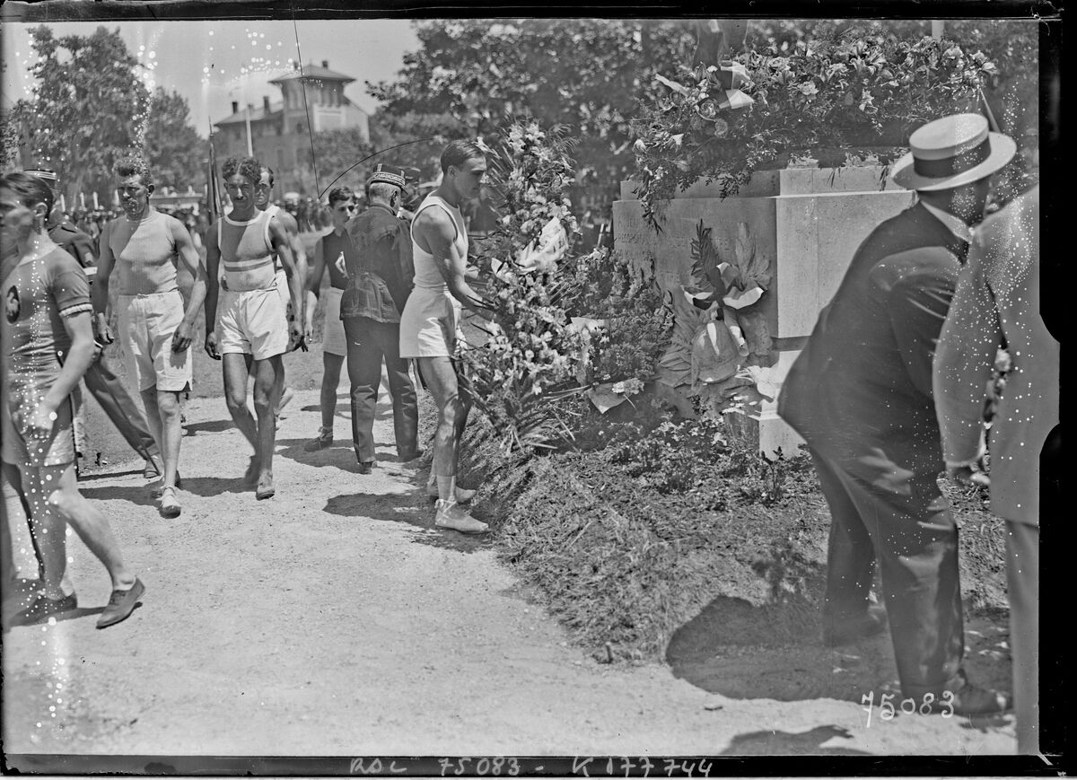 5/6/22, Marseille, inauguration du monument Jean Bouin : [photographie de presse] / [Agence Rol]