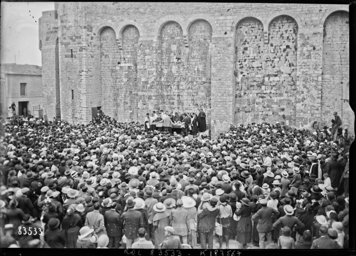[Pèlerinage des Saintes-Maries-de-la-Mer, 24 mai 1923] : [photographie de presse] / [Agence Rol]