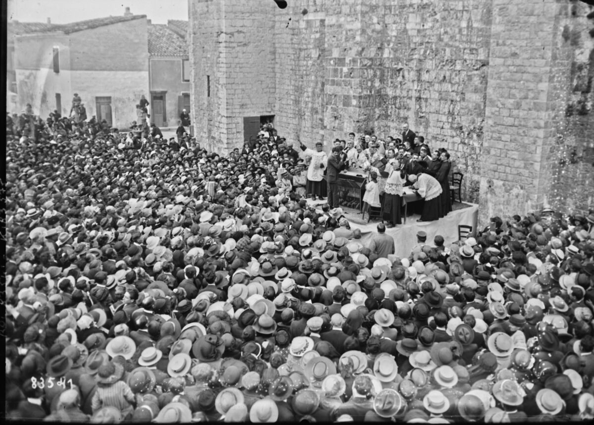 [Pèlerinage des Saintes-Maries-de-la-Mer, 24 mai 1923] : [photographie de presse] / [Agence Rol]