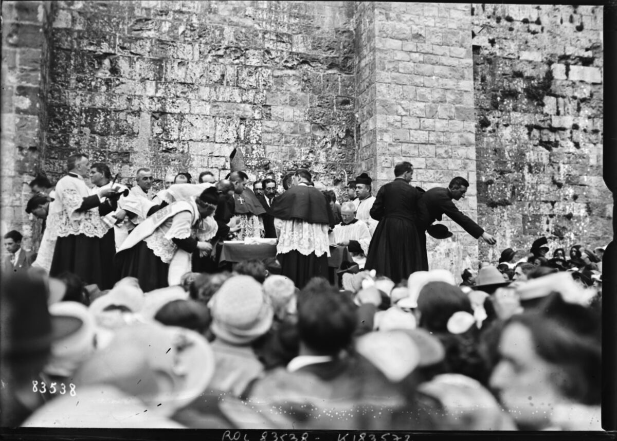 [Pèlerinage des Saintes-Maries-de-la-Mer, 24 mai 1923] : [photographie de presse] / [Agence Rol]