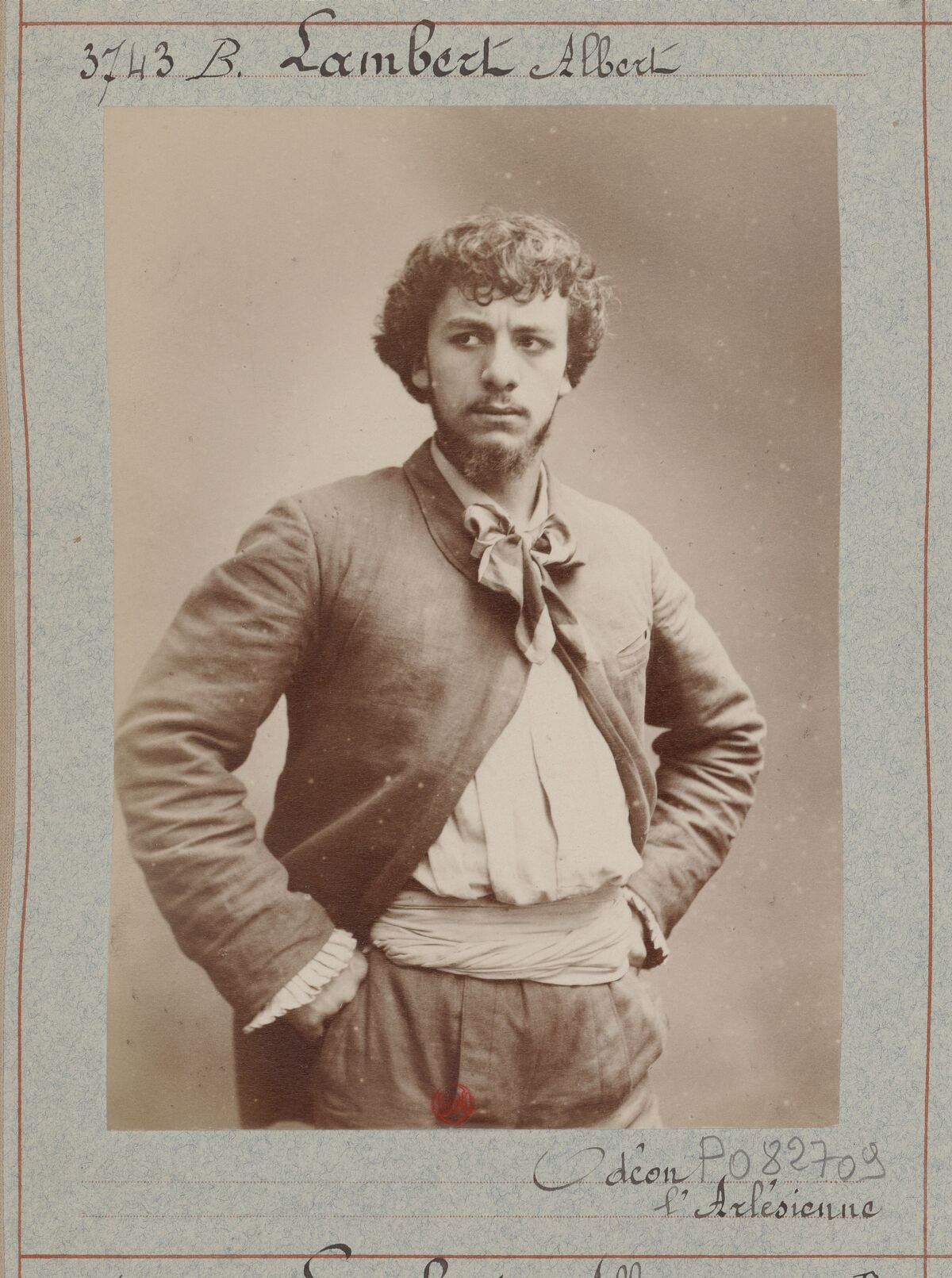 Lambert Albert. Odéon. L'Arlésienne : [photographie, tirage de démonstration] / [Atelier Nadar]