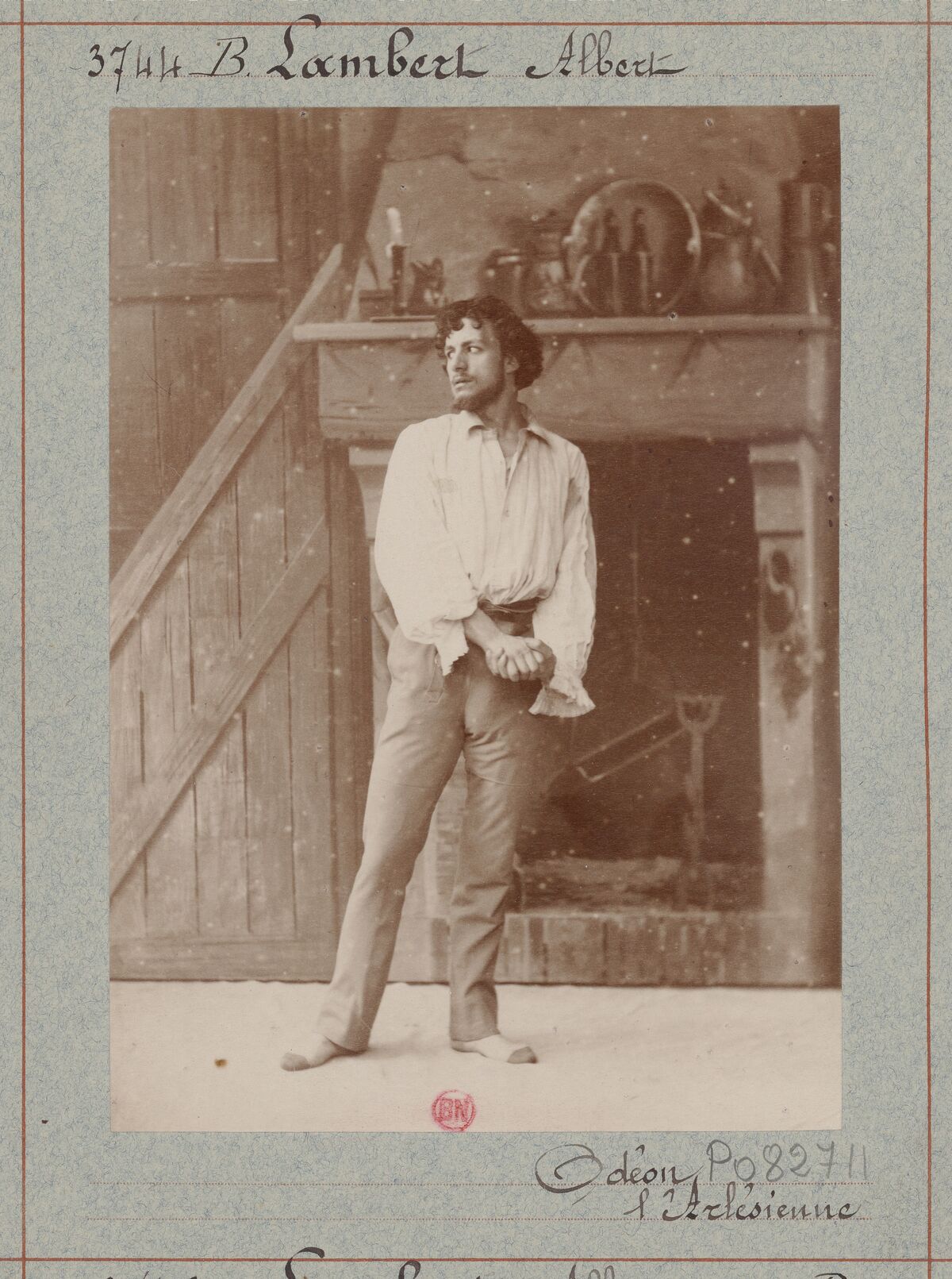 Lambert Albert. Odéon. L'Arlésienne : [photographie, tirage de démonstration] / [Atelier Nadar]