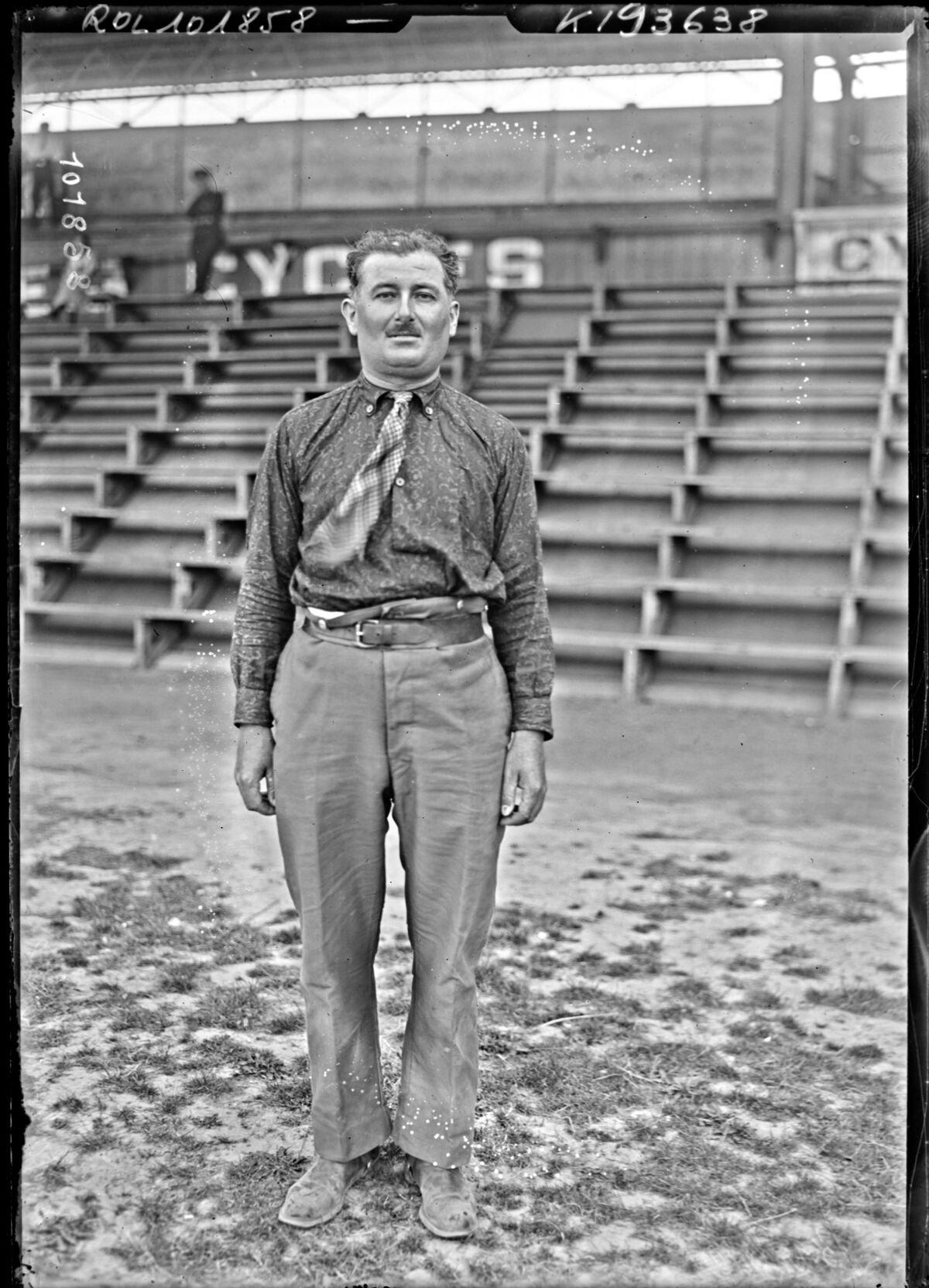 Barbier [gardian, stade] Buffalo, 18/6/25 : [photographie de presse] / [Agence Rol]