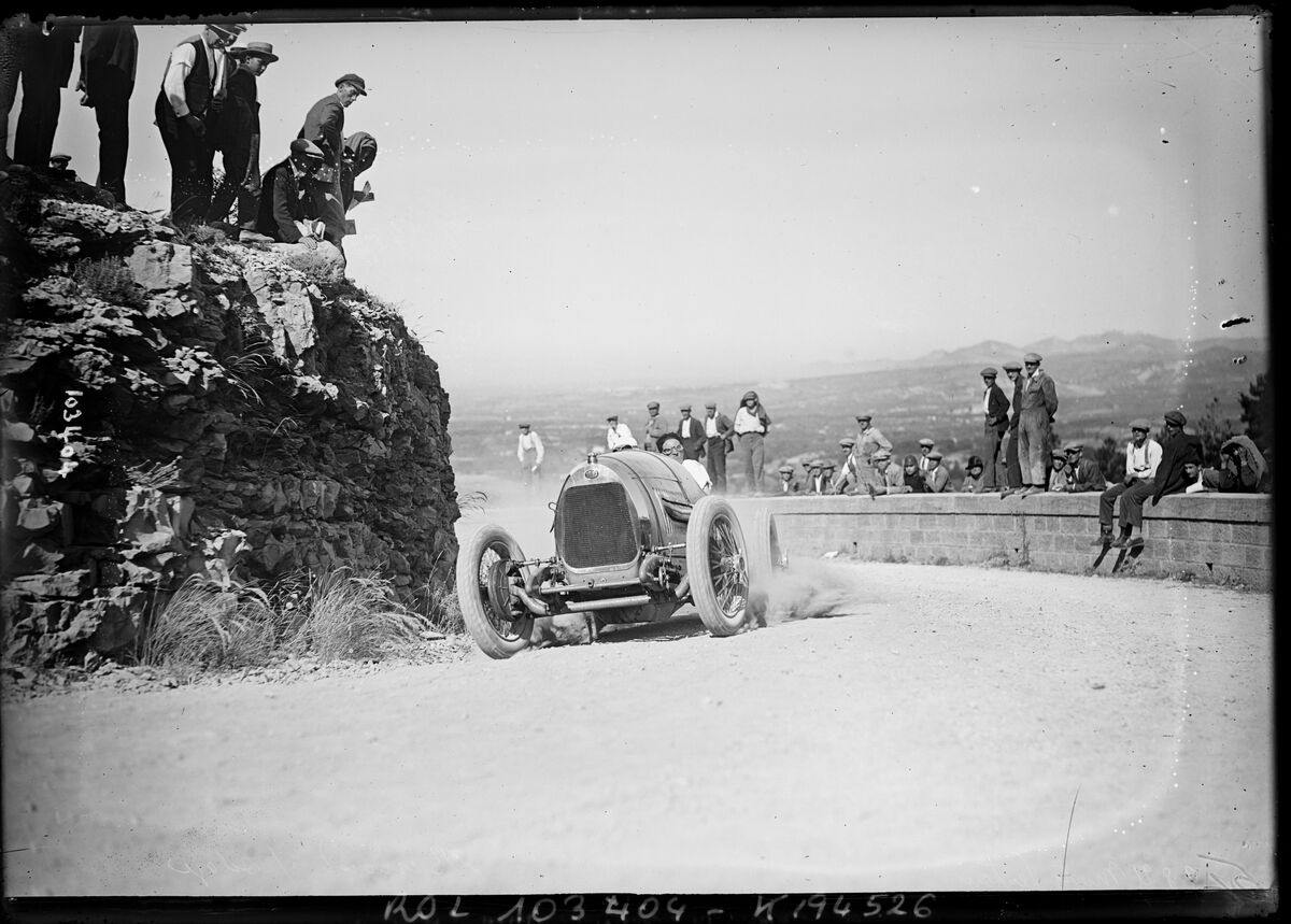 9-8-25, Mont Ventoux [course de côte], Benoist sur Delage [voiture de course] : [photographie de presse] / [Agence Rol]