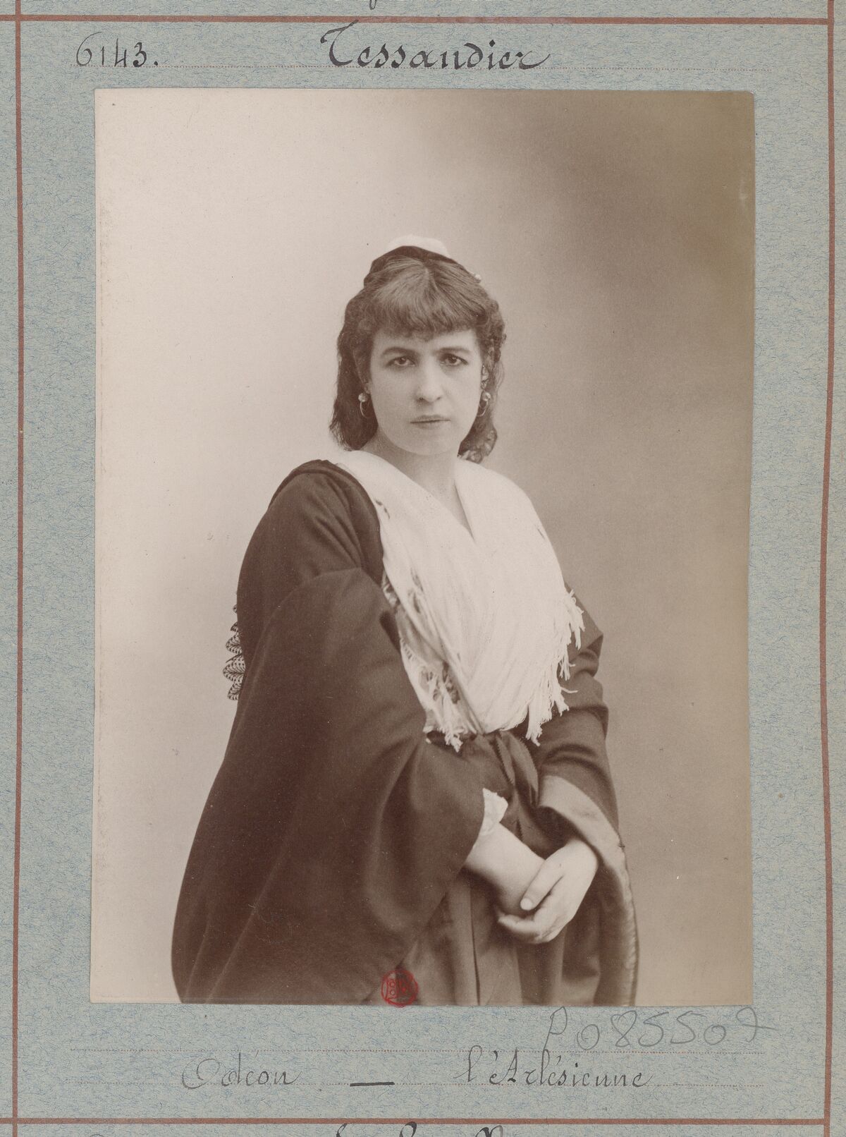 Tessandier. Odéon. L'arlésienne : [photographie, tirage de démonstration] / [Atelier Nadar]