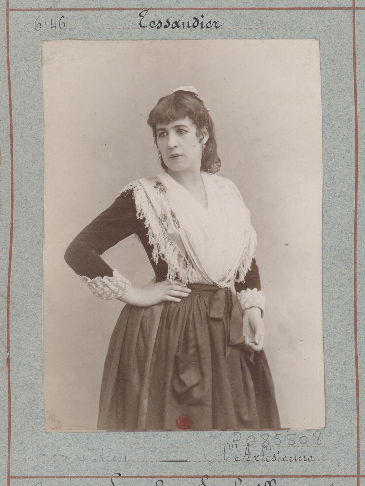 Tessandier. Odéon. L'arlésienne : [photographie, tirage de démonstration] / [Atelier Nadar]
