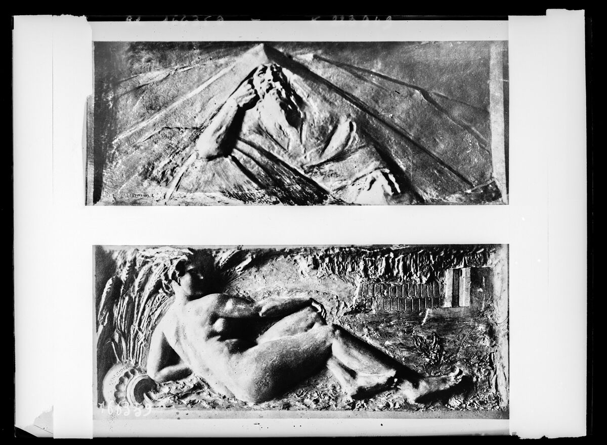 Bas reliefs du pont de Cavaillon par J.-L. L'Homme, le Ventoux et la Durance [décorant les pylones du pont] : [photographie de presse] / [Agence Rol] ; [d'après une photographie originale de provenance inconnue]