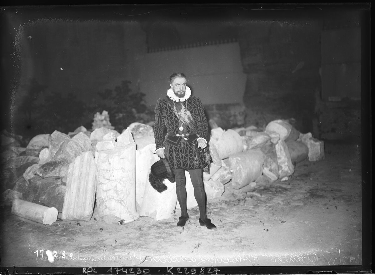 30/7/33, Orange, Albert Lambert (Guillaume le Taciturne) : [photographie de presse] / [Agence Rol]