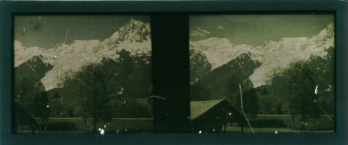 [Chaîne de montagne enneigée, 16.6.1913] : [photographie] / [Jean-Ferdinand Coste]