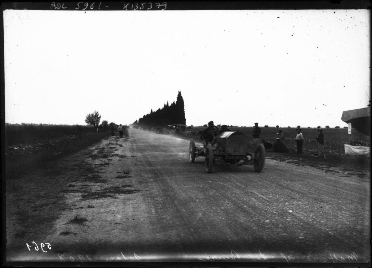 Mottard sur La Buire, Salon 1908 [course automobile, 10 septembre] : [photographie de presse] / [Agence Rol]