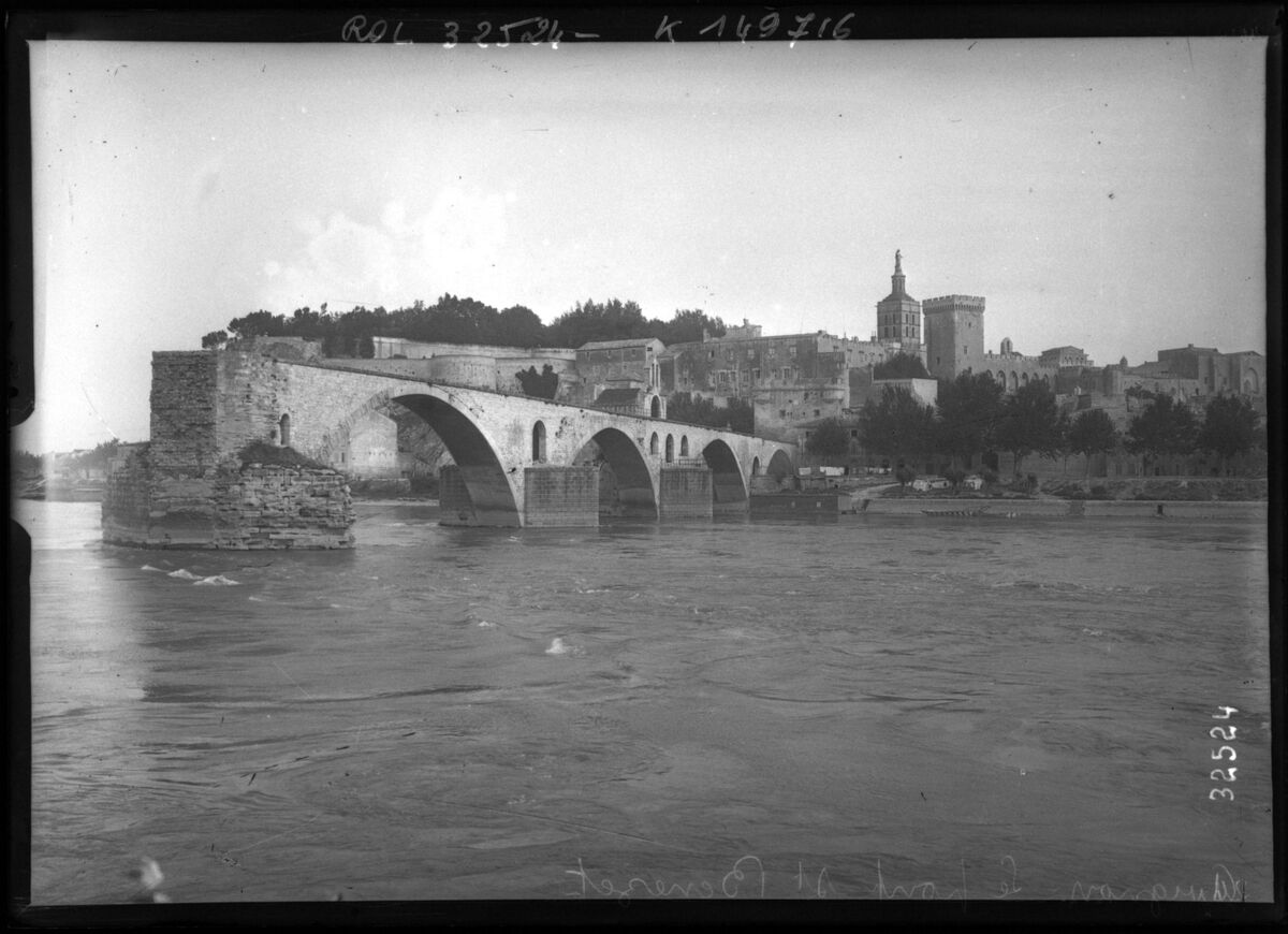 Avignon, pont Saint-Bénezet : [photographie de presse] / [Agence Rol]