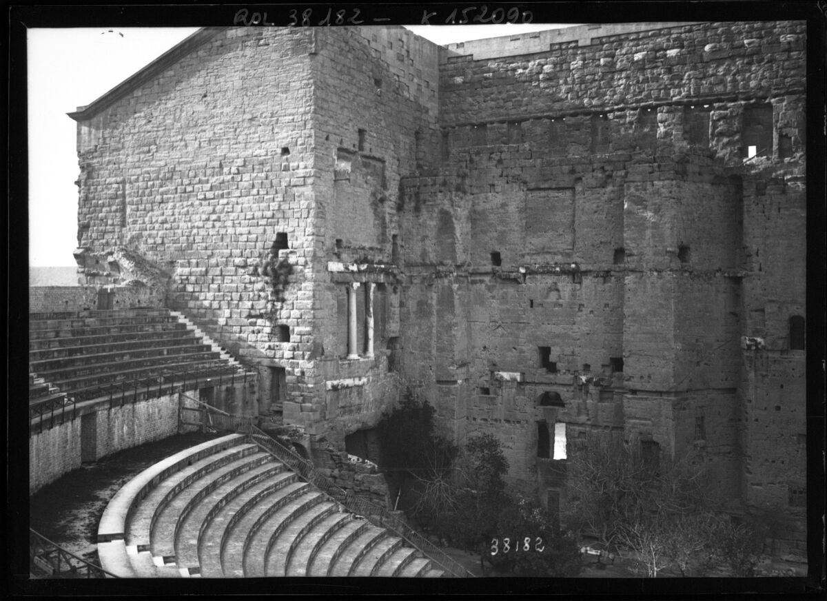Orange, théâtre antique : [photographie de presse] / [Agence Rol]