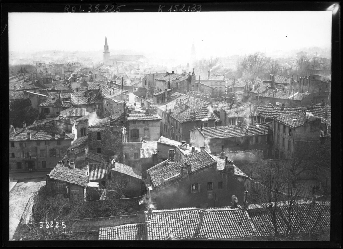 Vue d'Avignon [vue générale] : [photographie de presse] / [Agence Rol]